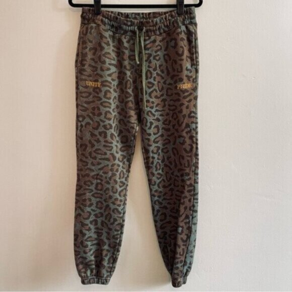 HSTRY x C2A Leopard Unity & Pride Sweatpants Mens Size Medium Joggers Athleisure - Picture 2 of 15
